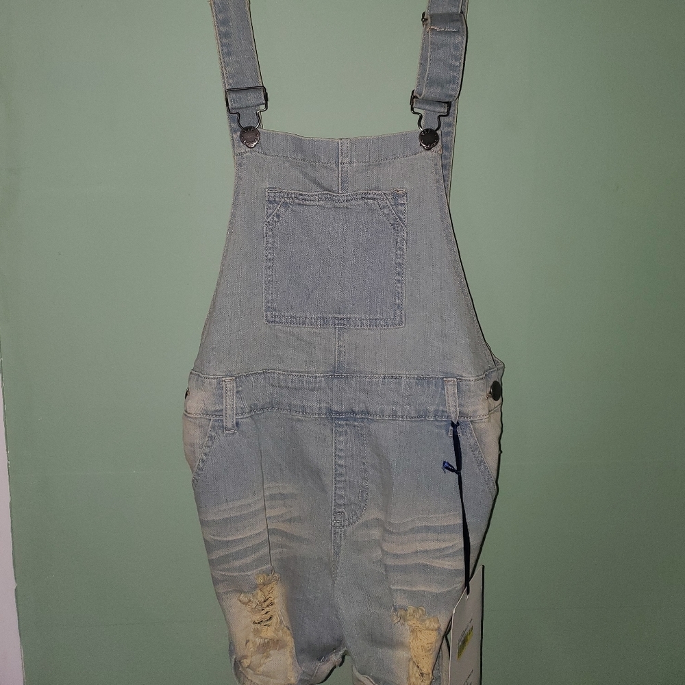 Overall shorts